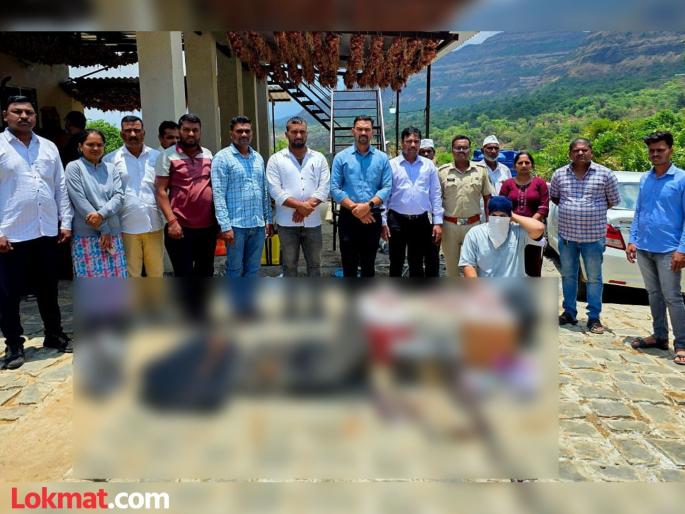 Illegal wildlife hunting exposed in Maval Weapons and meat seized major action by the Forest Department | मावळात बेकायदेशीर वन्यजीव शिकारीचा पर्दाफाश! शस्त्रास्त्रे व मांस जप्त, वनविभागाची मोठी कारवाई Illegal wildlife hunting exposed in Maval Weapons and meat seized major action by the Forest Department | मावळात बेकायदेशीर वन्यजीव शिकारीचा पर्दाफाश! शस्त्रास्त्रे व मांस जप्त, वनविभागाची मोठी कारवाई