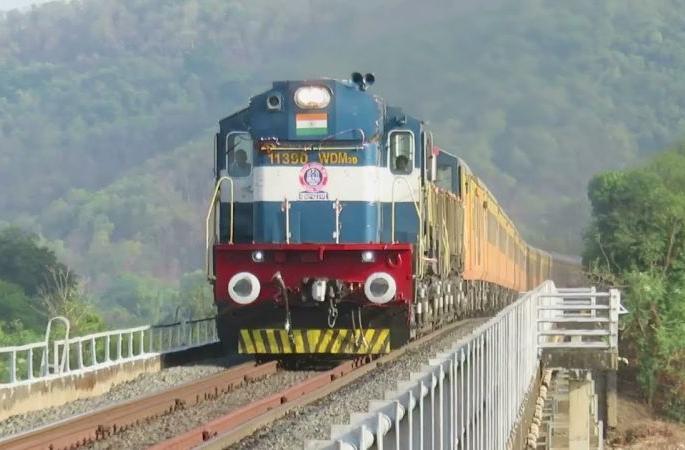 Ganapati Festival Special Train to run from September 13; Direct to Margaon facility from Nagpur | गणपती फेस्टिव्हल स्पेशल ट्रेन १३ सप्टेंबरपासून धावणार; नागपूरहून थेट मडगावची सोय Ganapati Festival Special Train to run from September 13; Direct to Margaon facility from Nagpur | गणपती फेस्टिव्हल स्पेशल ट्रेन १३ सप्टेंबरपासून धावणार; नागपूरहून थेट मडगावची सोय