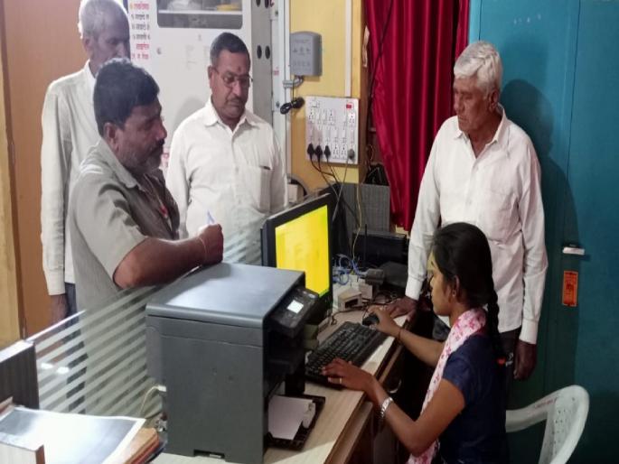 'He' village in Satara district became the first 'Go Green Village' in the state | सातारा जिल्ह्यातील 'हे' गाव बनले राज्यातील पहिले ‘गो ग्रीन व्हिलेज’ 'He' village in Satara district became the first 'Go Green Village' in the state | सातारा जिल्ह्यातील 'हे' गाव बनले राज्यातील पहिले ‘गो ग्रीन व्हिलेज’