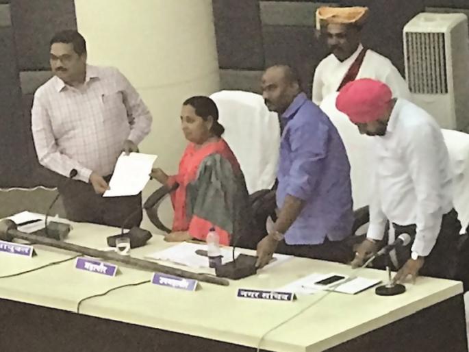 Nanded Mayor Sheela Bhavare resigns | नांदेडच्या महापौर शीला भवरे यांचा राजीनामा