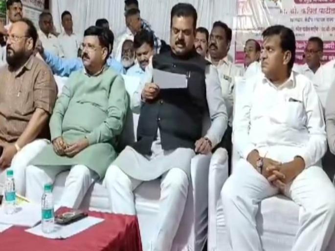 farmers of kalyan vadavali will bring justice to bhoomiputra minister kapil patil's assurance | कल्याण वडवली येथील शेतकरी भूमीपूत्रांना न्याय मिळवून देणार; मंत्री कपील पाटील यांचे आश्वासन farmers of kalyan vadavali will bring justice to bhoomiputra minister kapil patil's assurance | कल्याण वडवली येथील शेतकरी भूमीपूत्रांना न्याय मिळवून देणार; मंत्री कपील पाटील यांचे आश्वासन