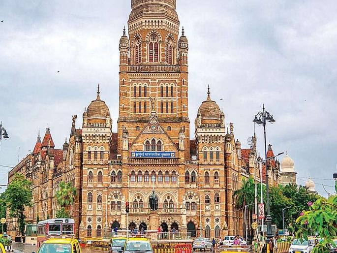 Five hundred fours Mumbai municipality decides not to send bill to property holders up to feet | पाचशे चौ. फुटांपर्यंतच्या मालमत्ताधारकांना बिल न पाठविण्याचा मुंबई पालिकेचा निर्णय Five hundred fours Mumbai municipality decides not to send bill to property holders up to feet | पाचशे चौ. फुटांपर्यंतच्या मालमत्ताधारकांना बिल न पाठविण्याचा मुंबई पालिकेचा निर्णय
