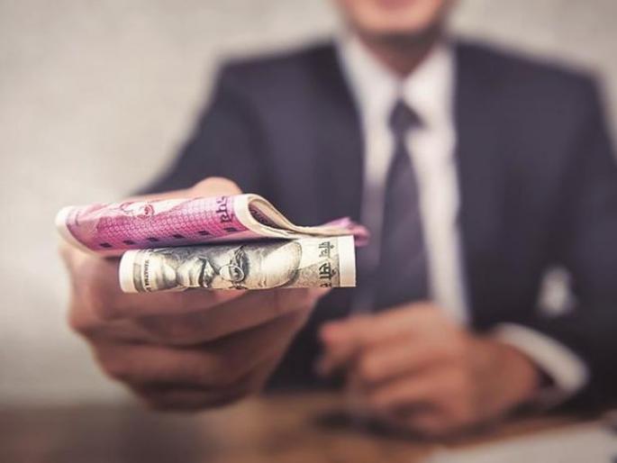 Care increased in the new year, the debt of Rs. 62 thousand on every Indian's head, RBI report | नवीन वर्षात काळजी वाढली, प्रत्येक भारतीयाच्या डोक्यावर 62 हजार रुपयांचे कर्ज Care increased in the new year, the debt of Rs. 62 thousand on every Indian's head, RBI report | नवीन वर्षात काळजी वाढली, प्रत्येक भारतीयाच्या डोक्यावर 62 हजार रुपयांचे कर्ज