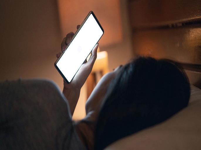 A 22-year-old girl from Jaipur died due to her mobile phone, the girl was killed in an attack by her mother | धक्कादायक! मोबाईलनं घेतला २२ वर्षीय युवतीचा जीव; डॉक्टरांनी रहस्य उलगडलं, पोलीस हैराण A 22-year-old girl from Jaipur died due to her mobile phone, the girl was killed in an attack by her mother | धक्कादायक! मोबाईलनं घेतला २२ वर्षीय युवतीचा जीव; डॉक्टरांनी रहस्य उलगडलं, पोलीस हैराण