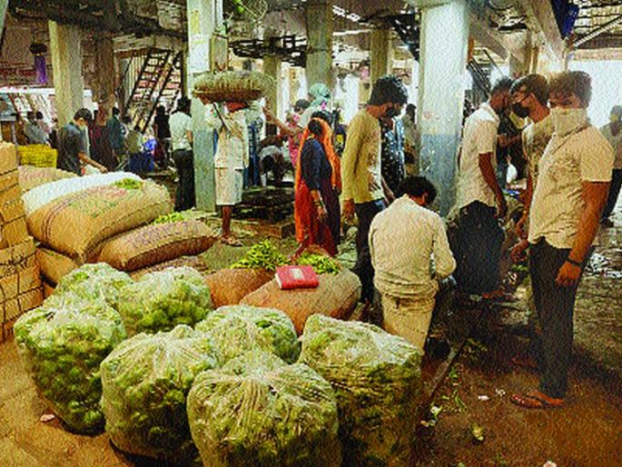 Onion market with vegetables started in Mumbai Market Committee | मुंबई बाजार समितीत भाजीसह कांदा मार्केट सुरू