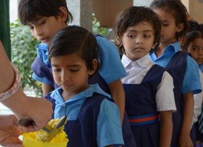 Proceedings in case of sale of nutritional food yet to be cleared | पोषण आहार विक्री प्रकरणी कारवाई गुलदस्त्यात Proceedings in case of sale of nutritional food yet to be cleared | पोषण आहार विक्री प्रकरणी कारवाई गुलदस्त्यात