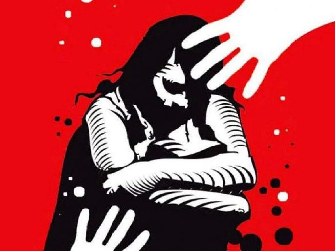 Outrageous! A college going student was assaulted, threatened with an axe | संतापजनक! महाविद्यालयात जाणाऱ्या विद्यार्थिनीवर अत्याचार; कुऱ्हाडीचा धाक दाखवत केला हल्ला Outrageous! A college going student was assaulted, threatened with an axe | संतापजनक! महाविद्यालयात जाणाऱ्या विद्यार्थिनीवर अत्याचार; कुऱ्हाडीचा धाक दाखवत केला हल्ला