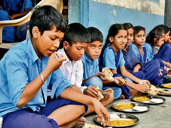 How do people get the contract for midday meal scheme? | माध्यान्ह भोजन योजनेची कंत्राटे ठरावीक लोकांनाच कशी मिळतात? How do people get the contract for midday meal scheme? | माध्यान्ह भोजन योजनेची कंत्राटे ठरावीक लोकांनाच कशी मिळतात?