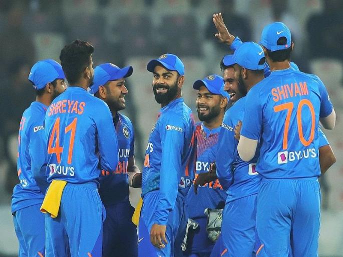 India won the three-match T20I series against the West Indies 2-1 | विराट सेनेचा मालिकेवर कब्जा; रोहित, राहुल, कोहली यांचा झंझावात India won the three-match T20I series against the West Indies 2-1 | विराट सेनेचा मालिकेवर कब्जा; रोहित, राहुल, कोहली यांचा झंझावात