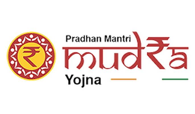 Bypassing loan allocation rules in Mudra scheme | मुद्रा कर्ज वाटपात नियमांना बगल Bypassing loan allocation rules in Mudra scheme | मुद्रा कर्ज वाटपात नियमांना बगल