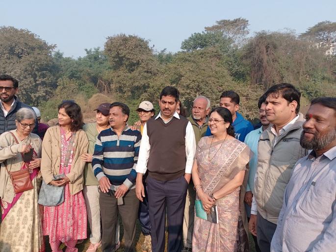 What kind of beautification is harming nature? Stop the riverbank improvement project, Kulkarni's instructions to the municipality | निसर्गाला धक्का देऊन कसले ब्यूटीफिकेशन? नदीकाठ सुधार प्रकल्प थांबवा, खासदारांच्या पालिकेला सूचना What kind of beautification is harming nature? Stop the riverbank improvement project, Kulkarni's instructions to the municipality | निसर्गाला धक्का देऊन कसले ब्यूटीफिकेशन? नदीकाठ सुधार प्रकल्प थांबवा, खासदारांच्या पालिकेला सूचना