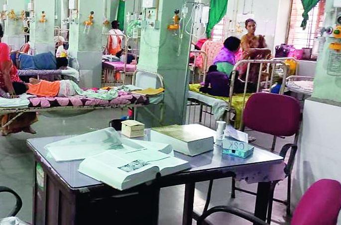 The fifth day of the nurses' strike; 850 patients are being cared for by seven nurses | परिचारिकांच्या संपाचा पाचवा दिवस; ८५० रुग्णांची काळजी घेताहेत 'मिळून सातजणी'