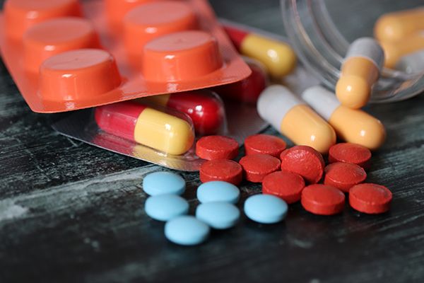 There is no consensus in the Municipal Corporation, FDA on the drug of myocardial infarction | म्युकरमायकाेसिसच्या औषधावरून मनपा, एफडीएमध्ये एकमत नाही There is no consensus in the Municipal Corporation, FDA on the drug of myocardial infarction | म्युकरमायकाेसिसच्या औषधावरून मनपा, एफडीएमध्ये एकमत नाही
