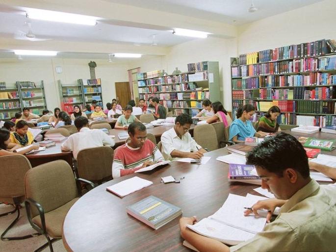 66% of the universities in the state are out of NAC category | राज्यातील ६६ टक्के विद्यापीठ ‘नॅक’च्या श्रेणीबाहेर 66% of the universities in the state are out of NAC category | राज्यातील ६६ टक्के विद्यापीठ ‘नॅक’च्या श्रेणीबाहेर