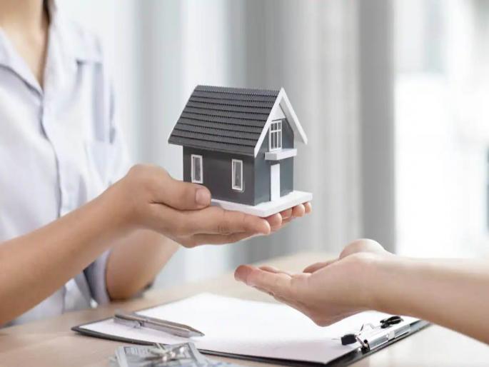 Who gives a house to a Marathi man? Builders shut doors in Mira-Bhyander | मराठी माणसाला कुणी घर देतं का घर? मीरा-भाईंदरमध्ये बिल्डरांनी दारे केली बंद Who gives a house to a Marathi man? Builders shut doors in Mira-Bhyander | मराठी माणसाला कुणी घर देतं का घर? मीरा-भाईंदरमध्ये बिल्डरांनी दारे केली बंद