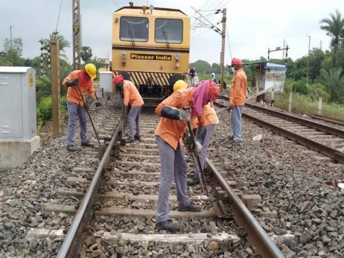 'Mega block' due to bridge repair work on Pune-Lonavala road on Sunday; Deccan Queen canceled with local | रविवारी पुणे-लोणावळा मार्गावर पुलाच्या दुरुस्ती कामामुळे 'मेगा ब्लॉक'; लोकलसह डेक्कन क्वीन रद्द 'Mega block' due to bridge repair work on Pune-Lonavala road on Sunday; Deccan Queen canceled with local | रविवारी पुणे-लोणावळा मार्गावर पुलाच्या दुरुस्ती कामामुळे 'मेगा ब्लॉक'; लोकलसह डेक्कन क्वीन रद्द