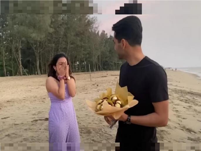 Meghna met her boyfriend after 5 years; her brother recorded couple's romantic video | 5 वर्षानंतर बॉयफ्रेंडला भेटली मेघना; भावानेच रेकॉर्ड केला कपलचा रोमांटिक VIDEO... Meghna met her boyfriend after 5 years; her brother recorded couple's romantic video | 5 वर्षानंतर बॉयफ्रेंडला भेटली मेघना; भावानेच रेकॉर्ड केला कपलचा रोमांटिक VIDEO...