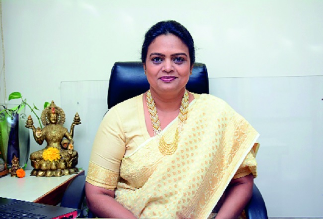 Housekeeping of Raj Bhavan in Mumbai to Meghna Korey in Sangli | मुंबईतील राजभवनाचे हाऊसकिपिंग सांगलीतील मेघना कोरे यांच्याकडे; सांगलीकरांचा बहुमान; प्रतिष्ठेची, अभिमानाची जबाबदारी Housekeeping of Raj Bhavan in Mumbai to Meghna Korey in Sangli | मुंबईतील राजभवनाचे हाऊसकिपिंग सांगलीतील मेघना कोरे यांच्याकडे; सांगलीकरांचा बहुमान; प्रतिष्ठेची, अभिमानाची जबाबदारी