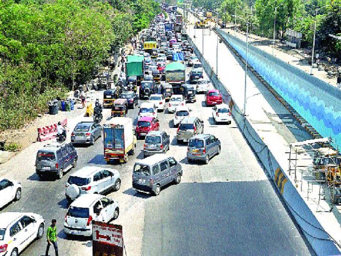 Mumbra bypass closed: Chakkjam on Thane-Belapur road | मुंब्रा बायपास बंद: ठाणे-बेलापूर मार्गावर चक्काजाम