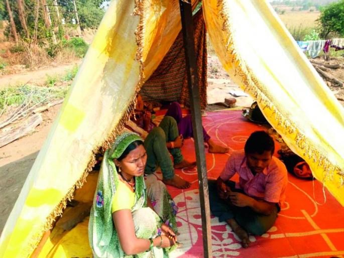 Mukkam Post Melghat Tiger Reserve: Rehabilitated villagers, official discussions | मुक्काम पोस्ट मेळघाट व्याघ्र प्रकल्प : पुनर्वसित गावकरी, अधिकार्यात चर्चा Mukkam Post Melghat Tiger Reserve: Rehabilitated villagers, official discussions | मुक्काम पोस्ट मेळघाट व्याघ्र प्रकल्प : पुनर्वसित गावकरी, अधिकार्यात चर्चा