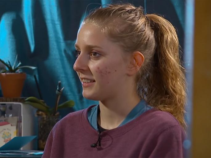 This 16 year old girl short term memory reset every day every morning she forgets her past life | १६ वर्षांची ही मुलगी रोज सकाळी विसरून जाते आधीचं आयुष्य, रोज द्यावी लागते आठवण! This 16 year old girl short term memory reset every day every morning she forgets her past life | १६ वर्षांची ही मुलगी रोज सकाळी विसरून जाते आधीचं आयुष्य, रोज द्यावी लागते आठवण!