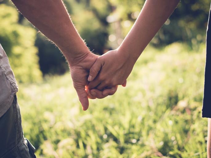 men lies this eight 8 things to their girlfriend or wife know which | आपल्या पत्नी किंवा गर्लफ्रेंडला 'या' ८ गोष्टी खोट्या सांगतात पुरुष, समजल्यावर होतात वाद men lies this eight 8 things to their girlfriend or wife know which | आपल्या पत्नी किंवा गर्लफ्रेंडला 'या' ८ गोष्टी खोट्या सांगतात पुरुष, समजल्यावर होतात वाद