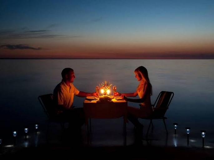 Man gets revenge on girlfriend will shock you | फुकटचं खायला मिळतं म्हणून 'ती' बनली 'त्याची' गर्लफ्रेन्ड, मुलाने असा शिकवला धडा! Man gets revenge on girlfriend will shock you | फुकटचं खायला मिळतं म्हणून 'ती' बनली 'त्याची' गर्लफ्रेन्ड, मुलाने असा शिकवला धडा!