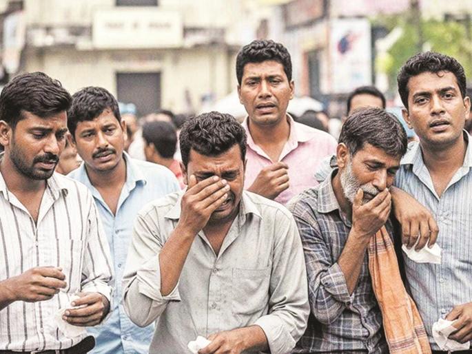 'Men also feel pain!' Crying, speaking, expressing oneself; is not a weakness but the first step to living! | 'मर्द को भी दर्द होता है!' रडणं, बोलणं, व्यक्त होणं; कमजोरी नसून जगण्याची पहिली पायरी!