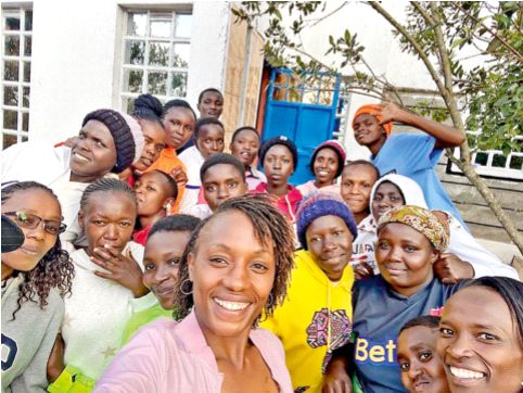 Why are men have?- Mary's 'Nala Club'! | पुरुष हवेत कशाला?- मेरीचा ‘नाला क्लब’! Why are men have?- Mary's 'Nala Club'! | पुरुष हवेत कशाला?- मेरीचा ‘नाला क्लब’!