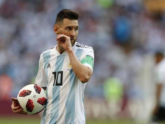 Messi Goes to the Bathroom 20 Times Before a Game, Diego Maradona | 'मेस्सी कसला लीडर, जो सामन्यापूर्वी 20 वेळा टॉयलेटला जातो' Messi Goes to the Bathroom 20 Times Before a Game, Diego Maradona | 'मेस्सी कसला लीडर, जो सामन्यापूर्वी 20 वेळा टॉयलेटला जातो'