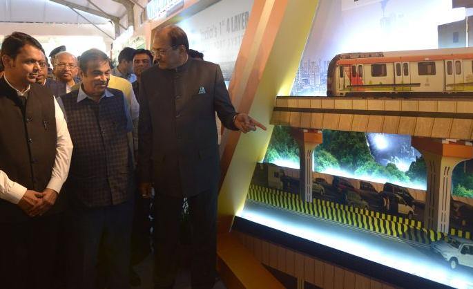 Compared to the other metro cities, Nagpur Metro has recorded it | देशातील अन्य मेट्रोच्या तुलनेत नागपूर मेट्रोने केला रेकॉर्ड Compared to the other metro cities, Nagpur Metro has recorded it | देशातील अन्य मेट्रोच्या तुलनेत नागपूर मेट्रोने केला रेकॉर्ड