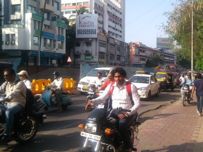 Traffic jam on Karve Road due to careless driving | मेट्रोच्या कामामुळे नव्हे वाहनचालकांच्या बेशिस्तीमुळे कर्वे रस्त्यावर ट्रॅफिक जाम ! Traffic jam on Karve Road due to careless driving | मेट्रोच्या कामामुळे नव्हे वाहनचालकांच्या बेशिस्तीमुळे कर्वे रस्त्यावर ट्रॅफिक जाम !
