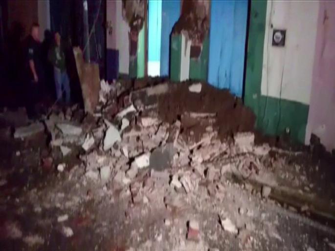 A major earthquake hits the coast of Mexico; Earthquake on the beach 8.0 Richter scale | मेक्सिकोमध्ये समुद्रकिनाऱ्याजवळ 8.1 रिश्टर स्केल तीव्रतेचा भूकंपाचा धक्का; सहा जणांचा मृत्यू