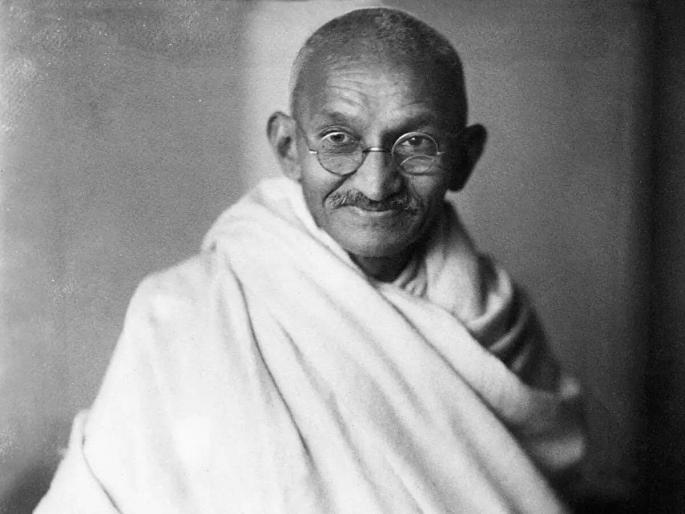 Greater than Mahatma Gandhi Bharat Ratna or other books! | महात्मा गांधी भारतरत्न वा अन्य किताबांपेक्षा खूप मोठे - सर्वोच्च न्यायालय Greater than Mahatma Gandhi Bharat Ratna or other books! | महात्मा गांधी भारतरत्न वा अन्य किताबांपेक्षा खूप मोठे - सर्वोच्च न्यायालय