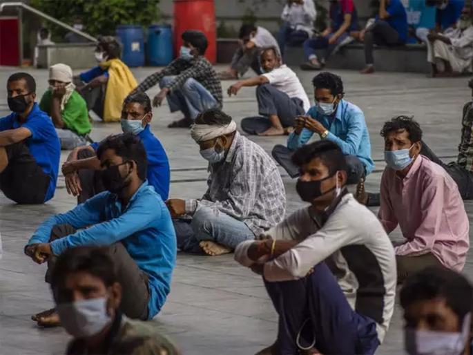 Send migrant workers to the hometown, pressure on central government by states | स्थलांतरित कामगारांना मूळ गावी पाठवा, केंद्रावर दबाव वाढला Send migrant workers to the hometown, pressure on central government by states | स्थलांतरित कामगारांना मूळ गावी पाठवा, केंद्रावर दबाव वाढला