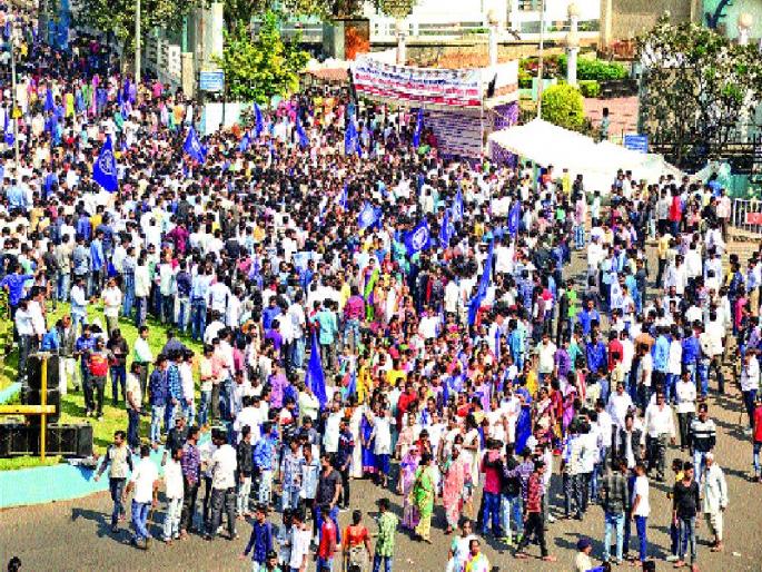 Pimpri-Chinchwad City, Mavalala Bandala Response | पिंपरी-चिंचवड शहर, मावळात बंदला प्रतिसाद Pimpri-Chinchwad City, Mavalala Bandala Response | पिंपरी-चिंचवड शहर, मावळात बंदला प्रतिसाद
