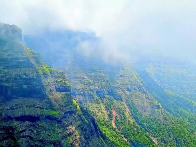 Perfect weekend getaways from mumbai in rainy season | पावसाळ्यातील वीकेंड एन्जॉय करायचाय?; मग 'ही' ठिकाणं ठरतील बेस्ट! Perfect weekend getaways from mumbai in rainy season | पावसाळ्यातील वीकेंड एन्जॉय करायचाय?; मग 'ही' ठिकाणं ठरतील बेस्ट!
