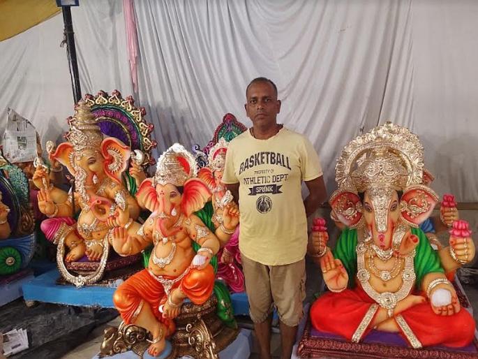 Effect of flood in Kolhapur, Sangli area on Goa idol sellers | कोल्हापूर, सांगली भागातील पुराचे परिणाम गोव्यातील मूर्ती विक्रेत्यांवर Effect of flood in Kolhapur, Sangli area on Goa idol sellers | कोल्हापूर, सांगली भागातील पुराचे परिणाम गोव्यातील मूर्ती विक्रेत्यांवर