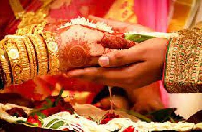 The wedding season will be start in full swing after November month | यावर्षी नोव्हेंबरनंतर धूमधडाक्यात उडणार लग्नाचे बार The wedding season will be start in full swing after November month | यावर्षी नोव्हेंबरनंतर धूमधडाक्यात उडणार लग्नाचे बार