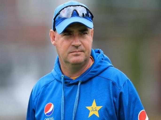 Asia Cup 2018: pakistan will beat india in the final says mickey arthur | Asia Cup 2018: फायनलमध्ये भारताला हरवून पराभवाचा बदला घेऊ, पाक कोचची दर्पोक्ती