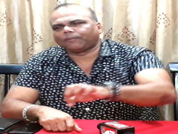 Goa controversial Mikey Pacheco ready to join Congress | गोवा वादग्रस्त मिकी पाशेको काँग्रेस पक्षात येण्याच्या तयारीत Goa controversial Mikey Pacheco ready to join Congress | गोवा वादग्रस्त मिकी पाशेको काँग्रेस पक्षात येण्याच्या तयारीत