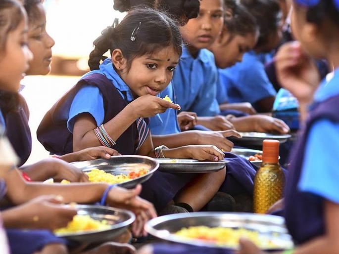 "Does the government not have money to provide eggs and fruits to school children?", Congress asks | "शाळकरी मुलांना अंडी आणि फळे देण्यासाठी सरकारकडे पैसे नाहीत का?’’, काँग्रेसचा सवाल  "Does the government not have money to provide eggs and fruits to school children?", Congress asks | "शाळकरी मुलांना अंडी आणि फळे देण्यासाठी सरकारकडे पैसे नाहीत का?’’, काँग्रेसचा सवाल