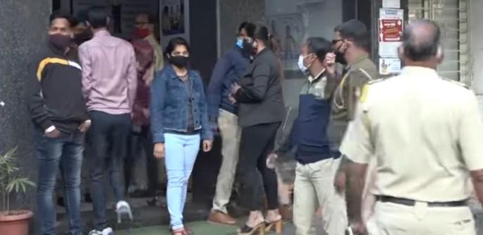 Prostitution at Midas Hotel in Nagpur | नागपुरातील मिडास हॉटेलमध्ये वेश्या व्यवसाय Prostitution at Midas Hotel in Nagpur | नागपुरातील मिडास हॉटेलमध्ये वेश्या व्यवसाय