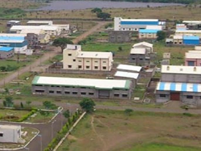 Government's decision to give unused plots in MIDC to needy entrepreneurs | उद्योजकांसाठी खुशखबर!, एमआयडीसीतील विनावापर भूखंड गरजूंना देण्याचा शासनाचा निर्णय Government's decision to give unused plots in MIDC to needy entrepreneurs | उद्योजकांसाठी खुशखबर!, एमआयडीसीतील विनावापर भूखंड गरजूंना देण्याचा शासनाचा निर्णय