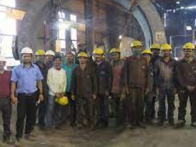 Entrepreneurs in sangli MIDC are feeling the shortage of workers | Sangli: एमआयडीसीतील उद्योजकांना जाणवतोय कामगारांचा तुटवडा Entrepreneurs in sangli MIDC are feeling the shortage of workers | Sangli: एमआयडीसीतील उद्योजकांना जाणवतोय कामगारांचा तुटवडा