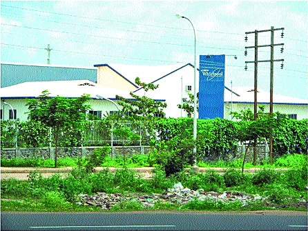 Sinnar's entrepreneurs suffer from disrupted power supply | सिन्नरचे उद्योजक खंडित वीजपुरवठ्याने संतप्त Sinnar's entrepreneurs suffer from disrupted power supply | सिन्नरचे उद्योजक खंडित वीजपुरवठ्याने संतप्त