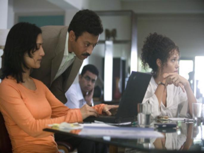 He did not find Angelina Jolie but found Irrfan Khan | Irrfan Khan Passed away: ‘त्या’च्या कॅमेऱ्याला अँजेलीना जोली गवसली नाही पण इरफान खान सापडला.. 
