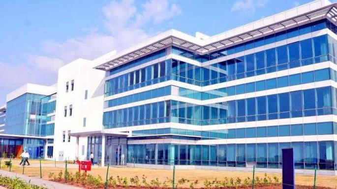 90 acres of land to HCL in expansion: direct employment for 6,000 people | विस्तारीकरणात एचसीएलला ९० एकर जागा : ६ हजार जणांना थेट रोजगार