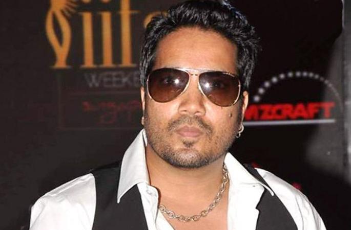 Mika Singh's Musical Night Has Not Done: Organizers grabbed 12 Lakhs | मिका सिंगची म्युझिकल नाईट झालीच नाही : आयोजकांनी हडपले १२ लाख