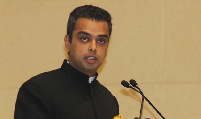 Milind Deora, Sanjay Nirupam absent in Mahavikas Aghadi's Oath-taking ceremony | मिलिंद देवरा, संजय निरूपम यांनी फिरविली शपथविधीकडे पाठ   Milind Deora, Sanjay Nirupam absent in Mahavikas Aghadi's Oath-taking ceremony | मिलिंद देवरा, संजय निरूपम यांनी फिरविली शपथविधीकडे पाठ